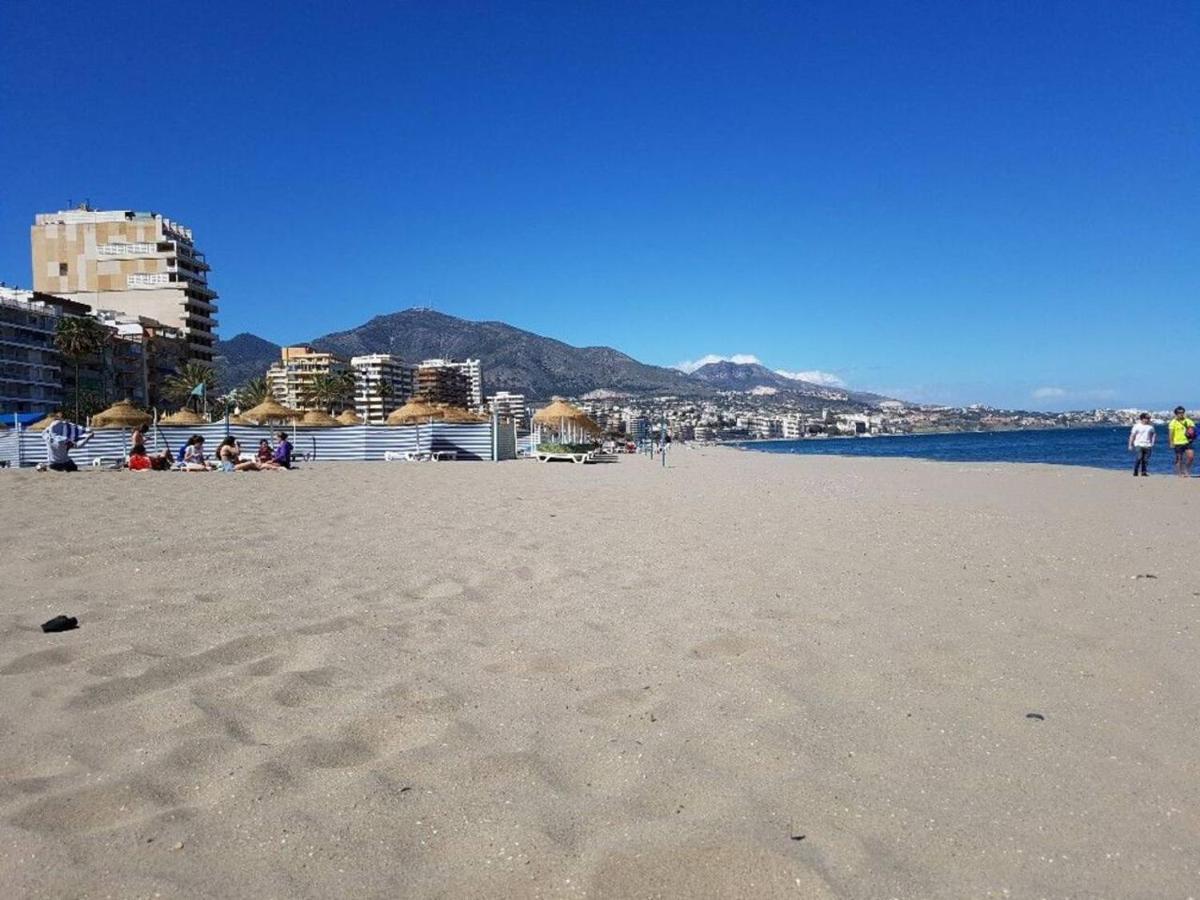 Fuengirola, Boliches - Right On The Beach. * Fuengirola